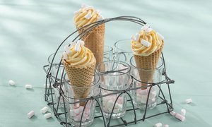 Vanilleeis mit Karotten-Karamell-Swirl