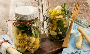 Rucola Mango Salat im Glas